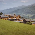 Chalet Village Zaglgut, Air-conditioned With Fantastic Panoramic Views, Wellness & Summer Card Included Kaprun