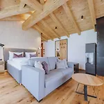 Village Zaglgut, Air-conditioned With Fantastic Panoramic Views, Wellness & Summer Card Included * Kaprun