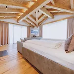 Village Zaglgut, Air-conditioned With Fantastic Panoramic Views, Wellness & Summer Card Included Kaprun
