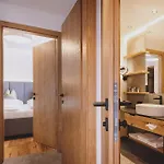 Alpesi faház Village Zaglgut, Air-conditioned With Fantastic Panoramic Views, Wellness & Summer Card Included Kaprun