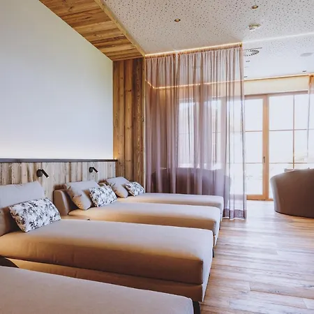 Village Zaglgut, Air-conditioned With Fantastic Panoramic Views, Wellness & Summer Card Included *