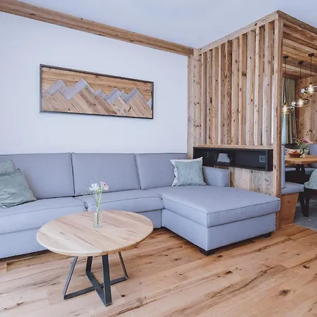 Premium Chalets By Zaglgut, Zell Am See-Kaprun - Wellness & Infinity Pool, Air Conditioning, Panoramic Views & Summer Card Included * Kaprun