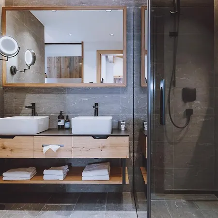 Premium Chalets By Zaglgut, Zell Am See-Kaprun - Wellness & Infinity Pool, Air Conditioning, Panoramic Views & Summer Card Included Horská chata *