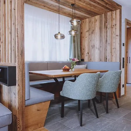 Village Zaglgut, Fantastic Views, In Ski-out In Winter, Air Conditioning In Summer Alpstuga