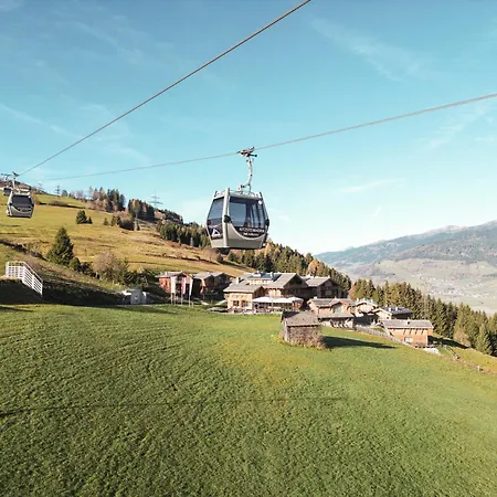 Premium Chalets By Zaglgut, Zell Am See-Kaprun - Wellness & Infinity Pool, Air Conditioning, Panoramic Views & Summer Card Included Horská chata