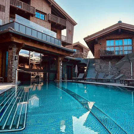 Premium Chalets By Zaglgut, Zell Am See-Kaprun - Wellness & Infinity Pool, Air Conditioning, Panoramic Views & Summer Card Included *