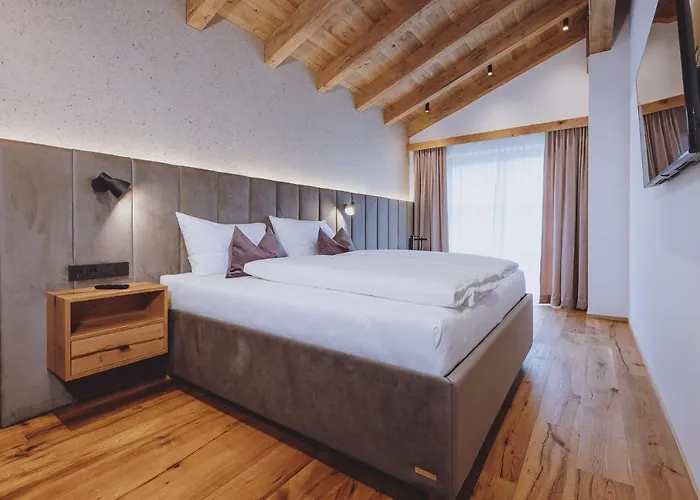 Chalé Village Zaglgut, Air-conditioned With Fantastic Panoramic Views, Wellness & Summer Card Included Kaprun