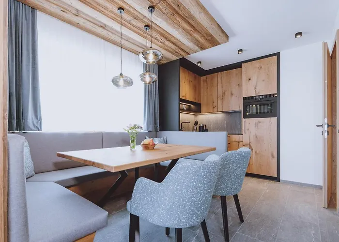 Village Zaglgut, Air-conditioned With Fantastic Panoramic Views, Wellness & Summer Card Included Alpehytte *