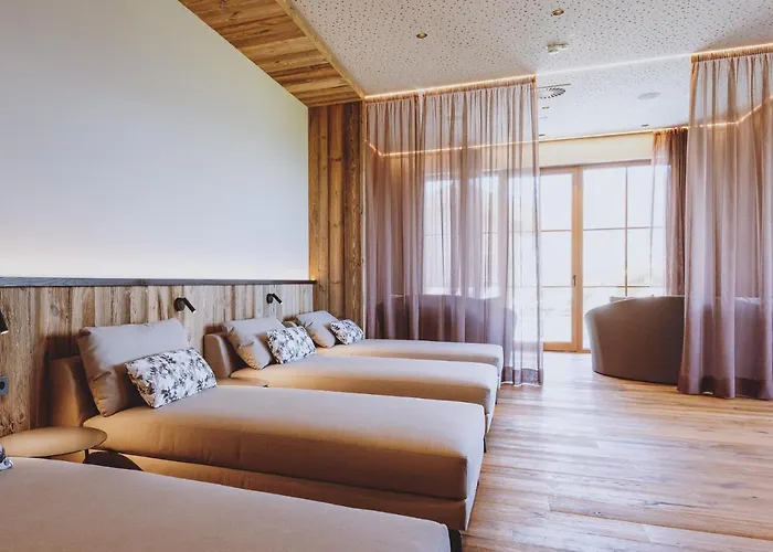 Village Zaglgut, Air-conditioned With Fantastic Panoramic Views, Wellness & Summer Card Included *